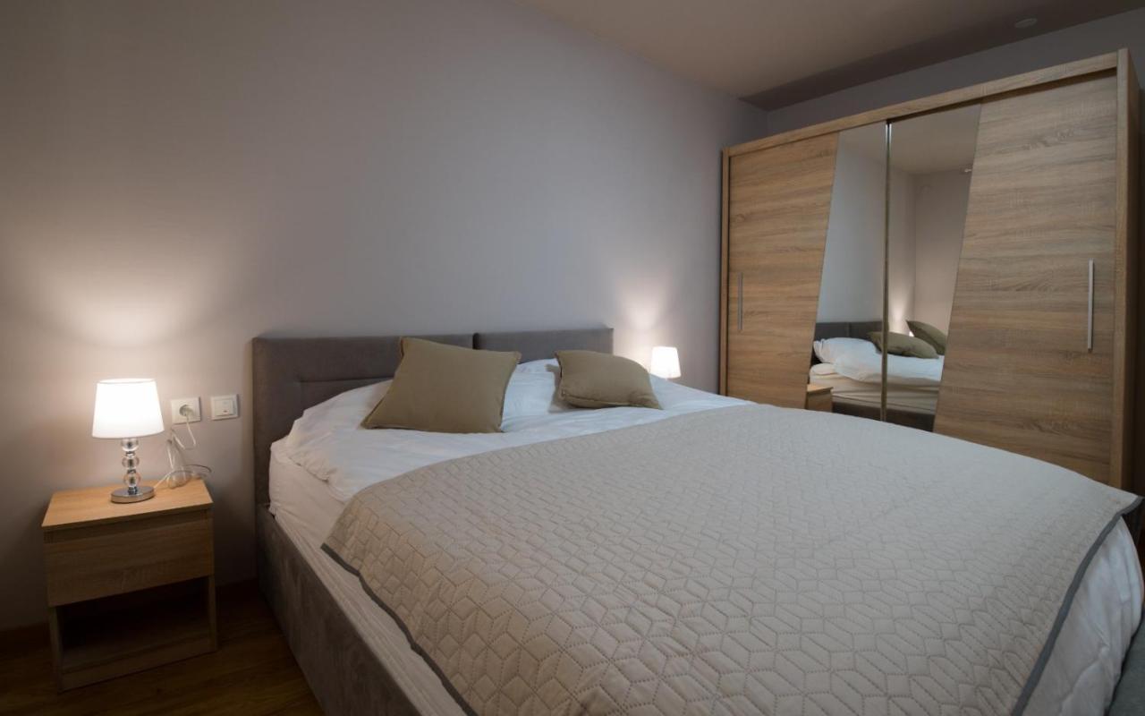 Brand New Aparment With Sea View & Swimming Pool At Ciovo - Villa Fiorentini Trogir Dış mekan fotoğraf