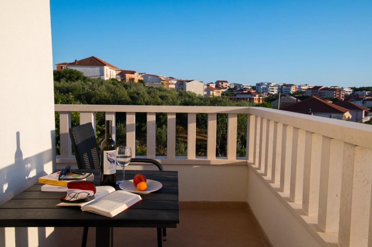 Brand New Aparment With Sea View & Swimming Pool At Ciovo - Villa Fiorentini Trogir Dış mekan fotoğraf